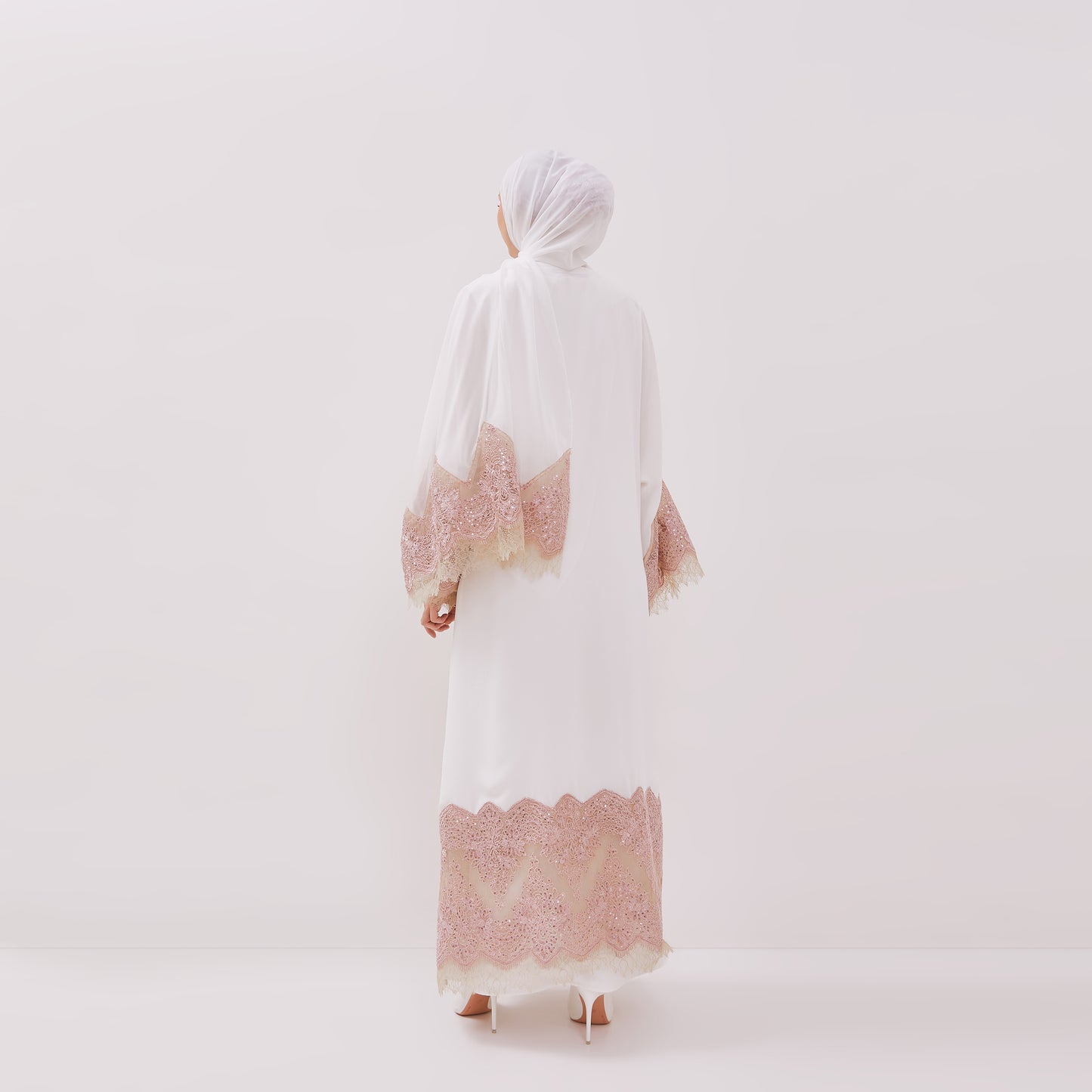 Chanté - Hania Abaya Set in Off White