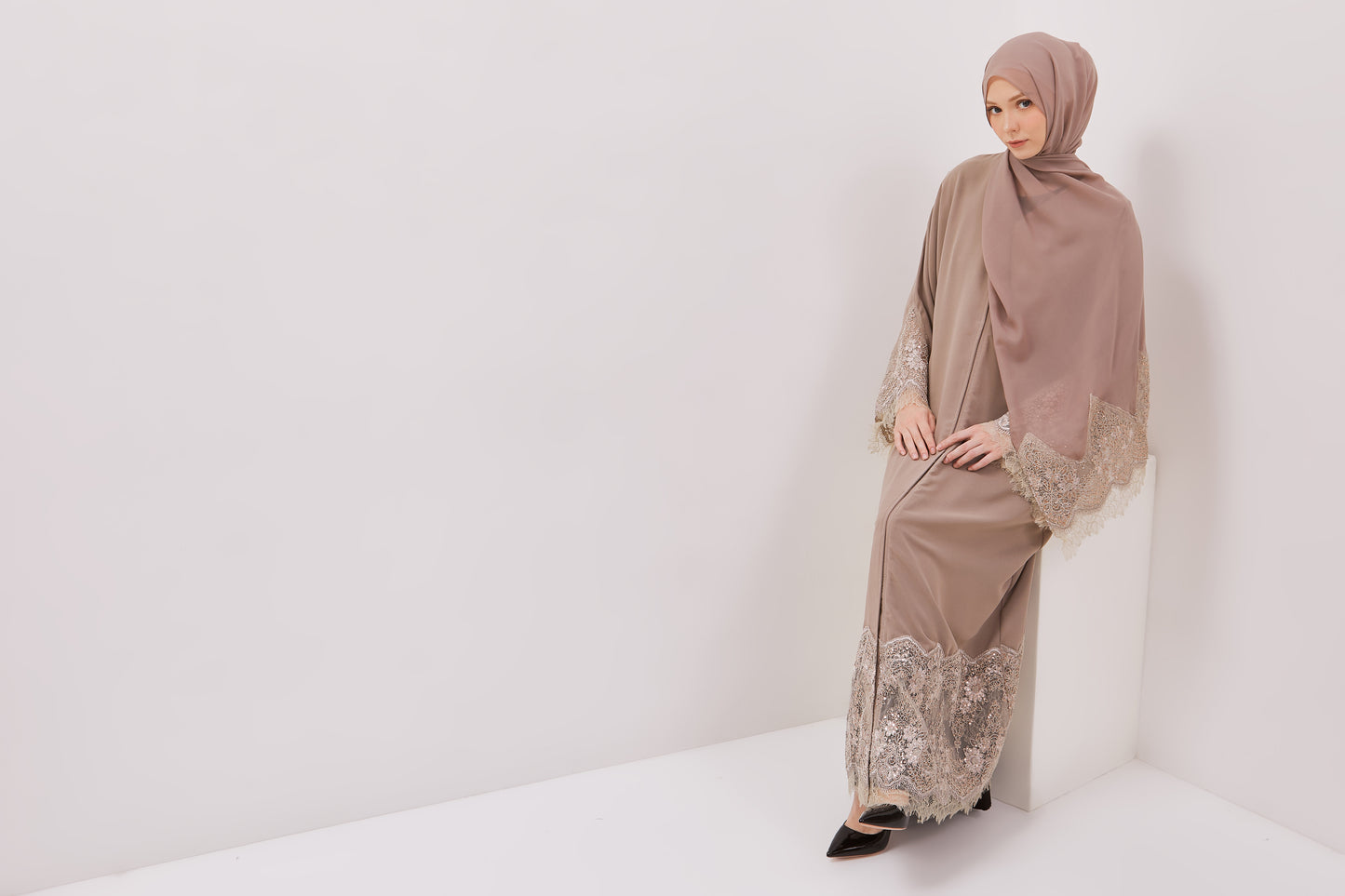 Chanté - Hania Abaya Set in Mocca