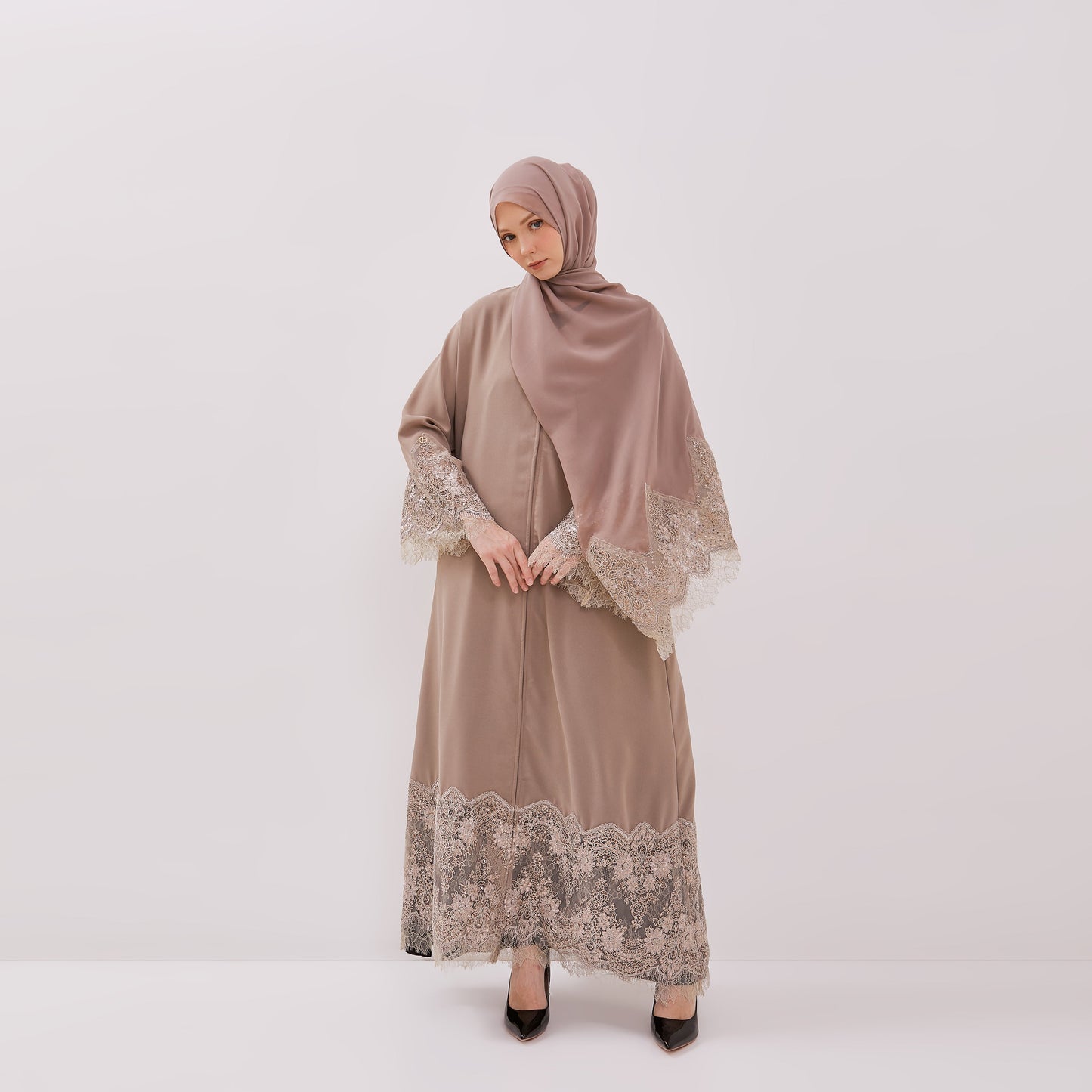 Chanté - Hania Abaya Set in Mocca