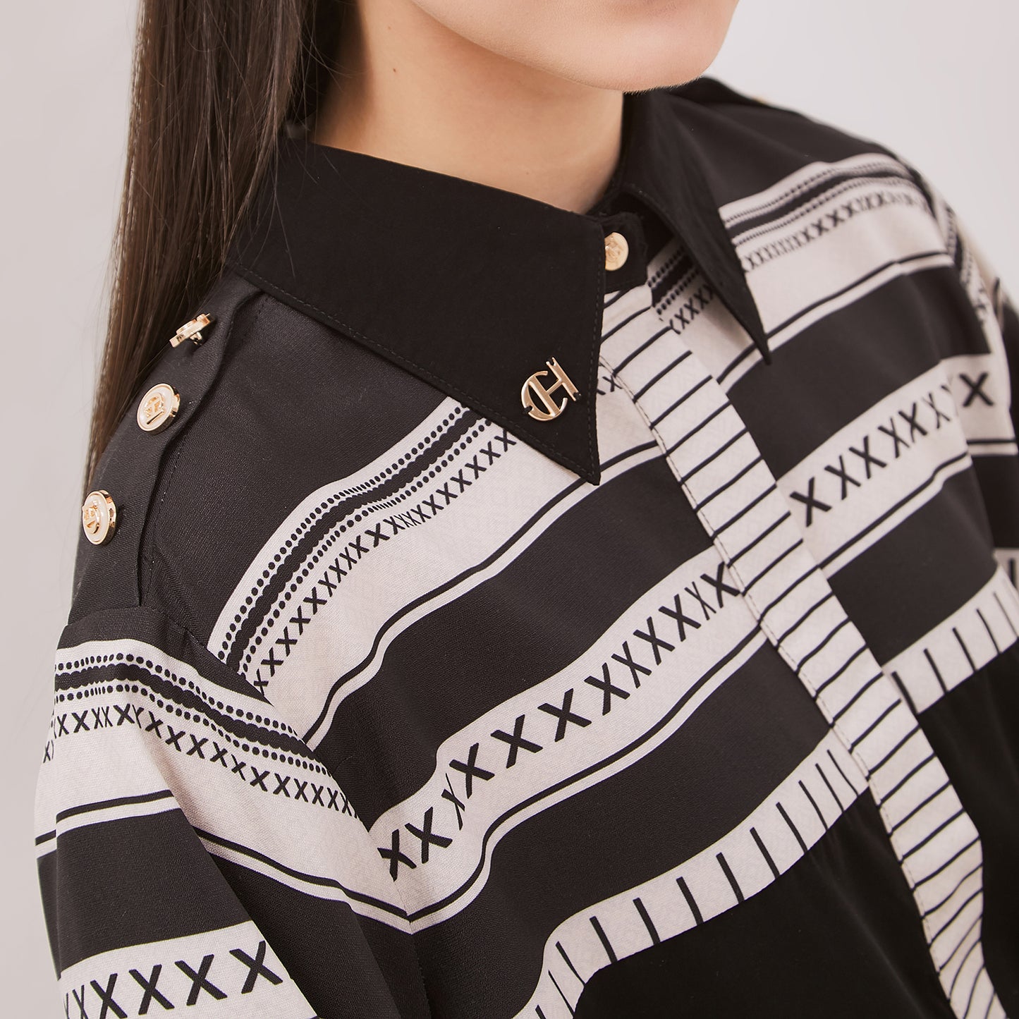Chanté - Galla Shirt in Black