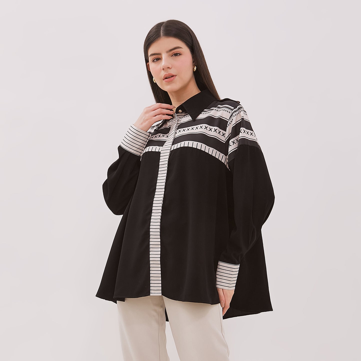 Chanté - Galla Shirt in Black
