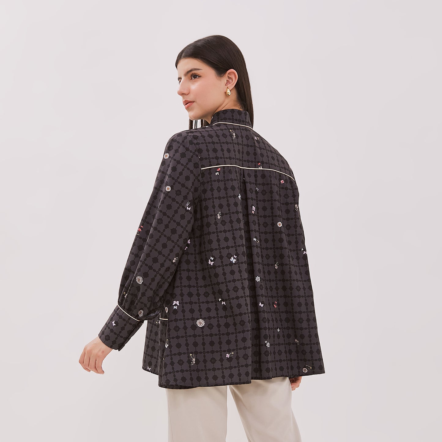 Chanté - Helma Shirt in Black