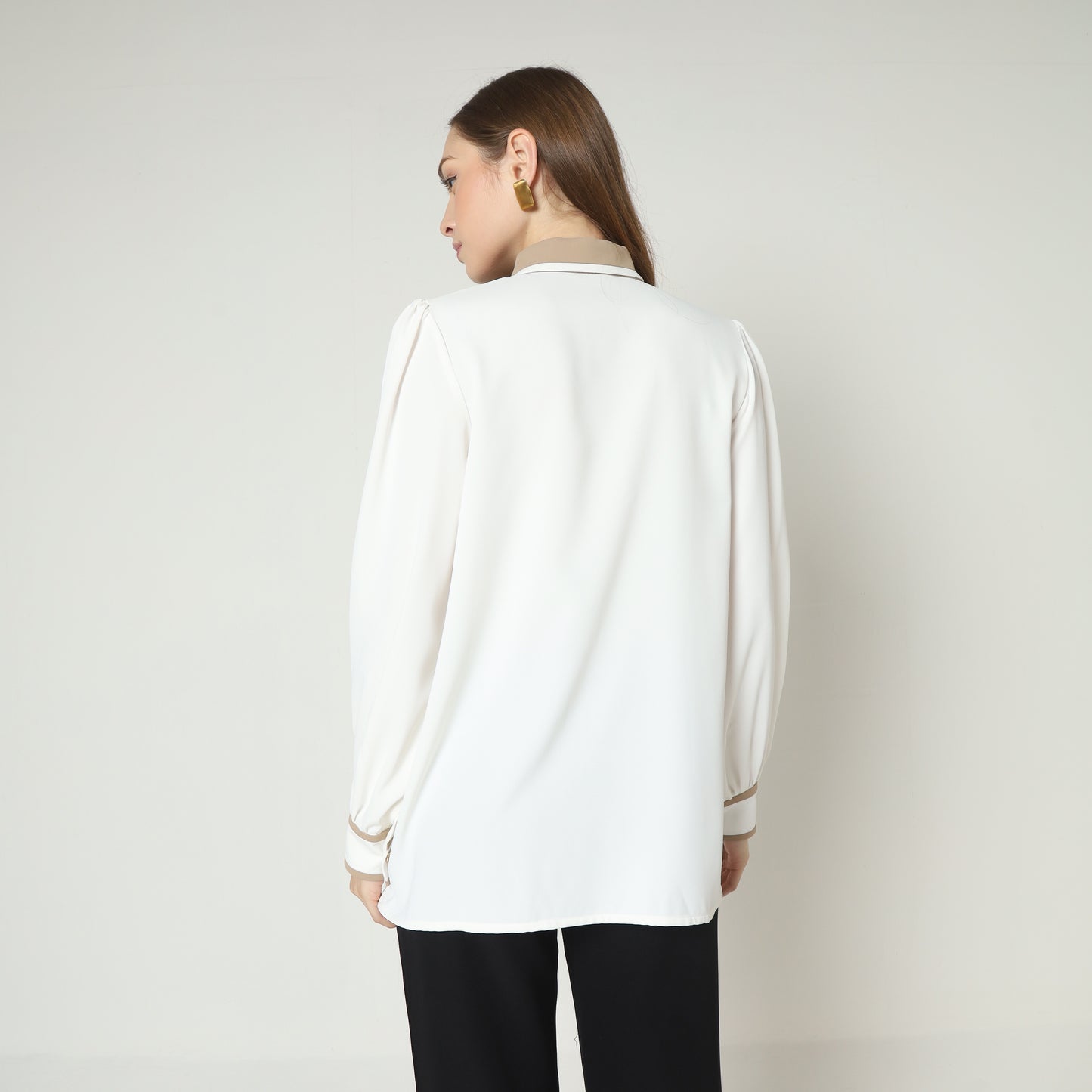 Chanté - Herina Shirt in Ivory Sand