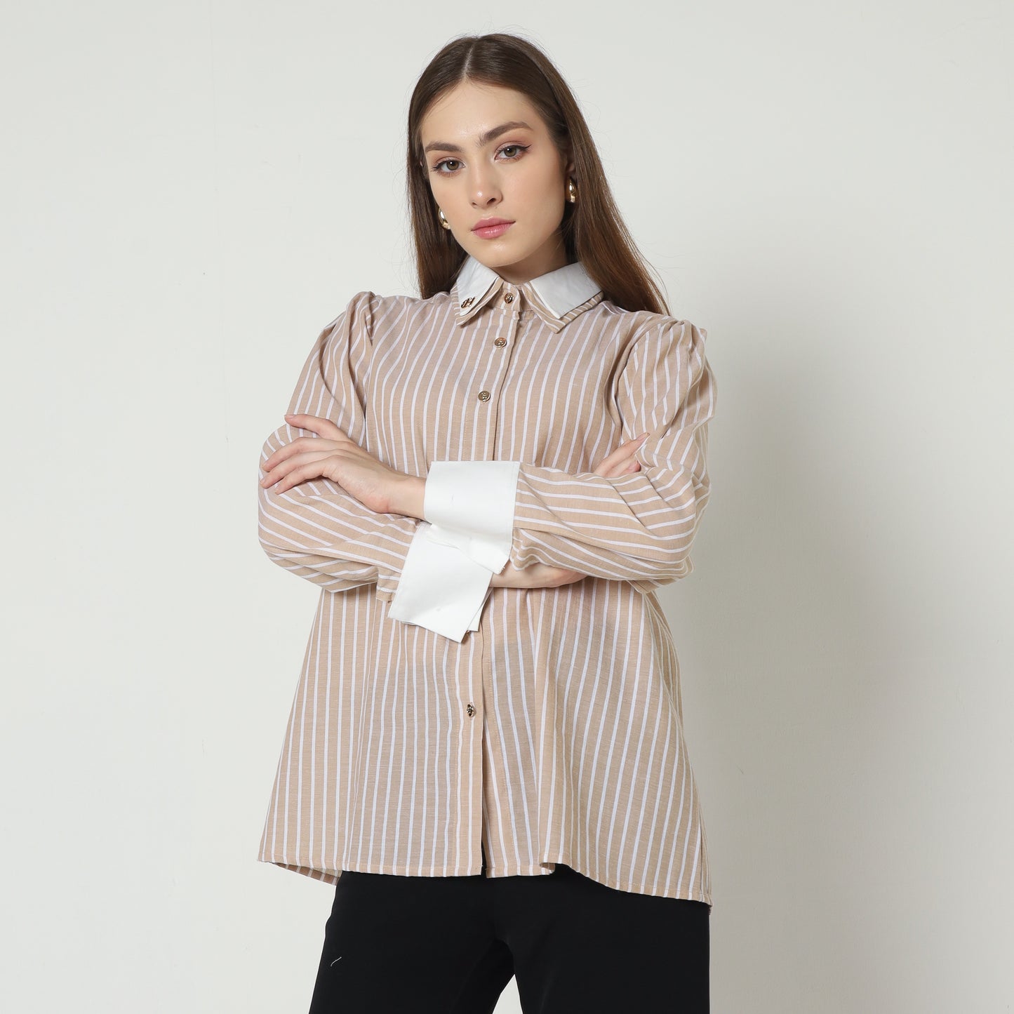 Chanté - Nuna Shirt in Sand