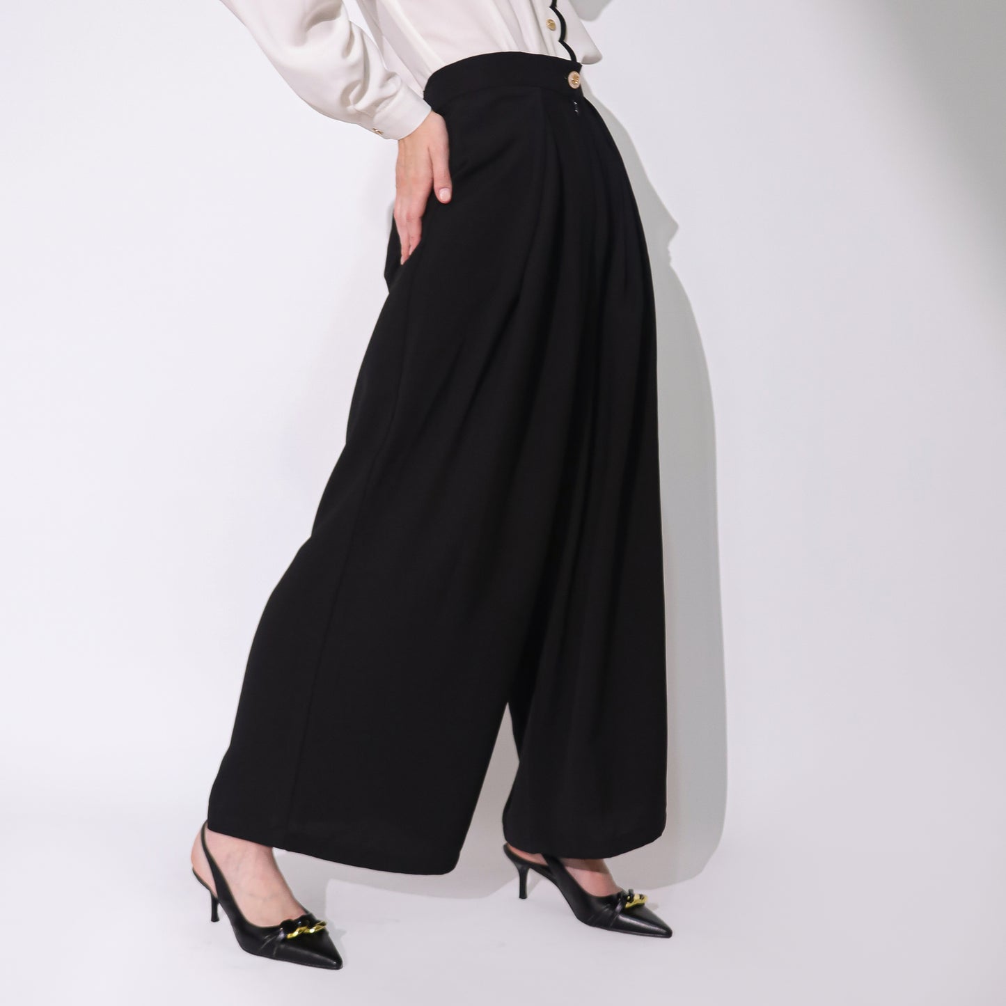 Chanté - Lona Pants in Black