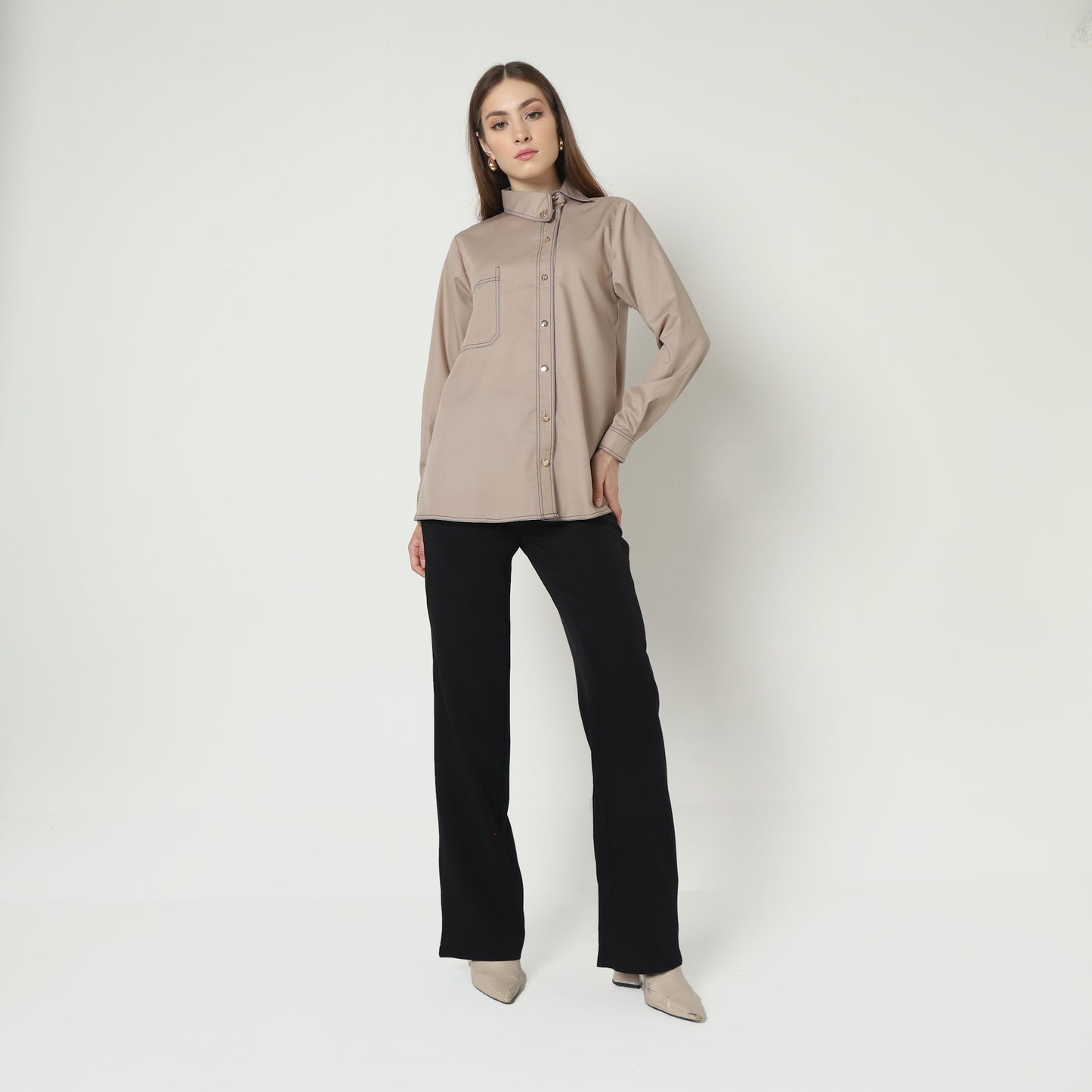 Chanté - Ivanka Shirt in Taupe