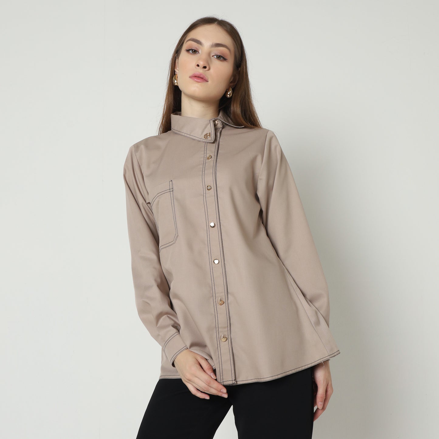 Chanté - Ivanka Shirt in Taupe