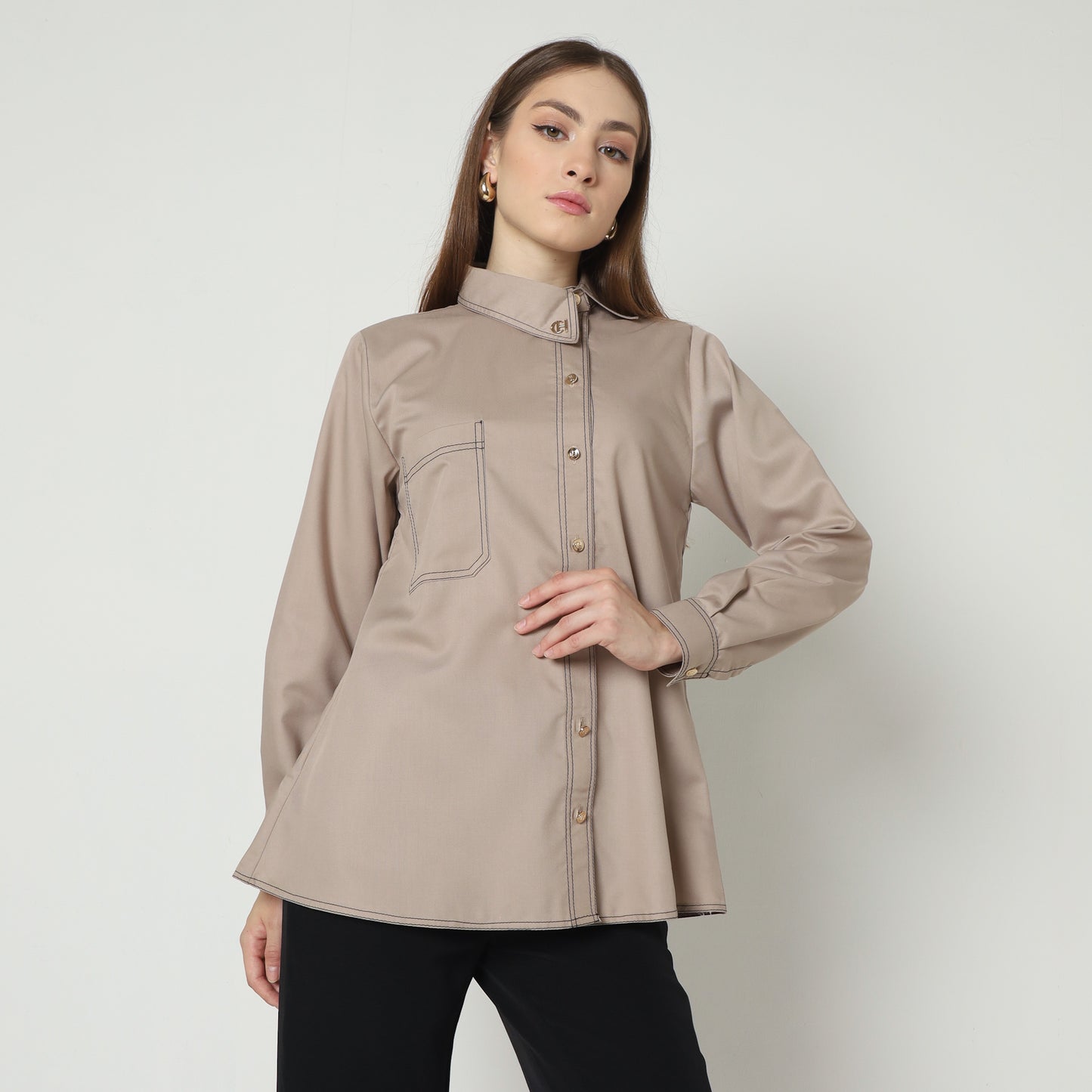 Chanté - Ivanka Shirt in Taupe