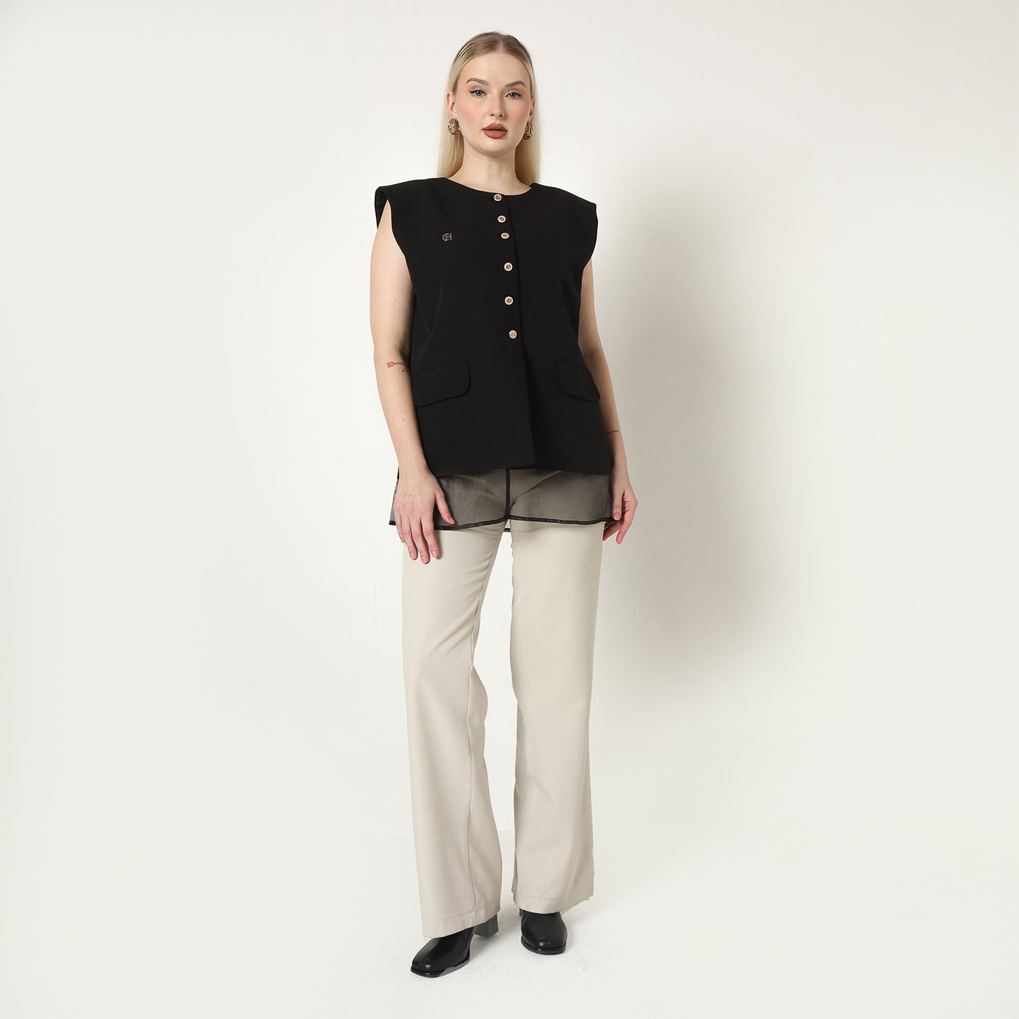 Chanté - Olive Vest in Black