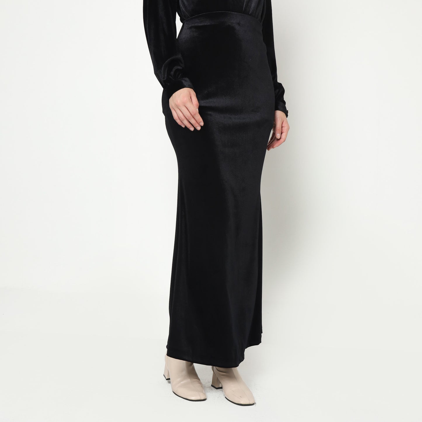 Chanté - Madeline Skirt in Black