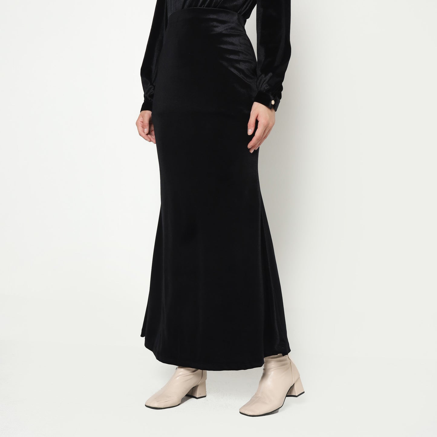 Chanté - Madeline Skirt in Black