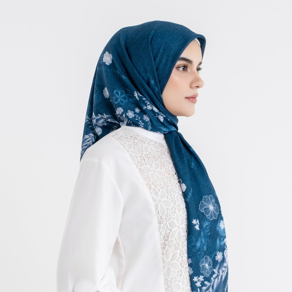 Chanté - Qavina Scarf (Hijab Segiempat)