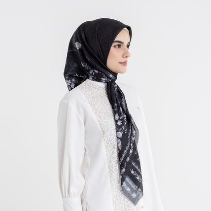 Chanté - Qavina Scarf (Hijab Segiempat)