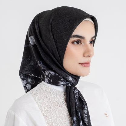 Chanté - Qavina Scarf (Hijab Segiempat)