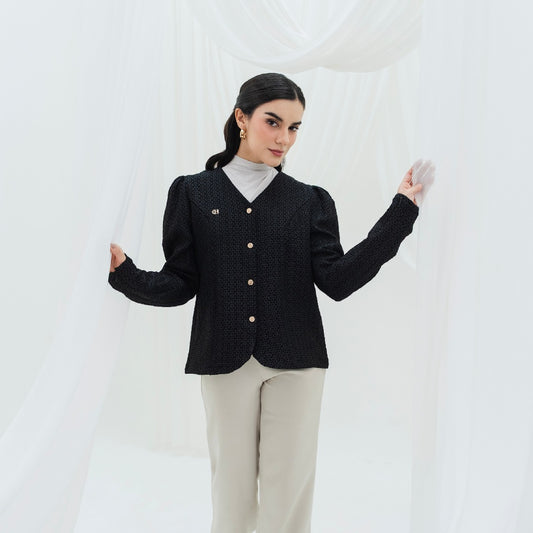 Chanté - Osita Outer in Black