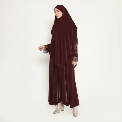Chanté - Oksana Abaya Set in Maroon