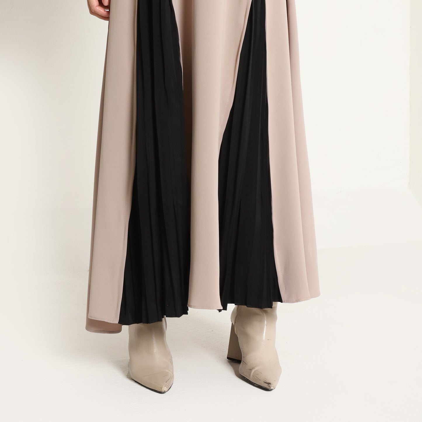Chanté - Omaira Dress Set in Beige