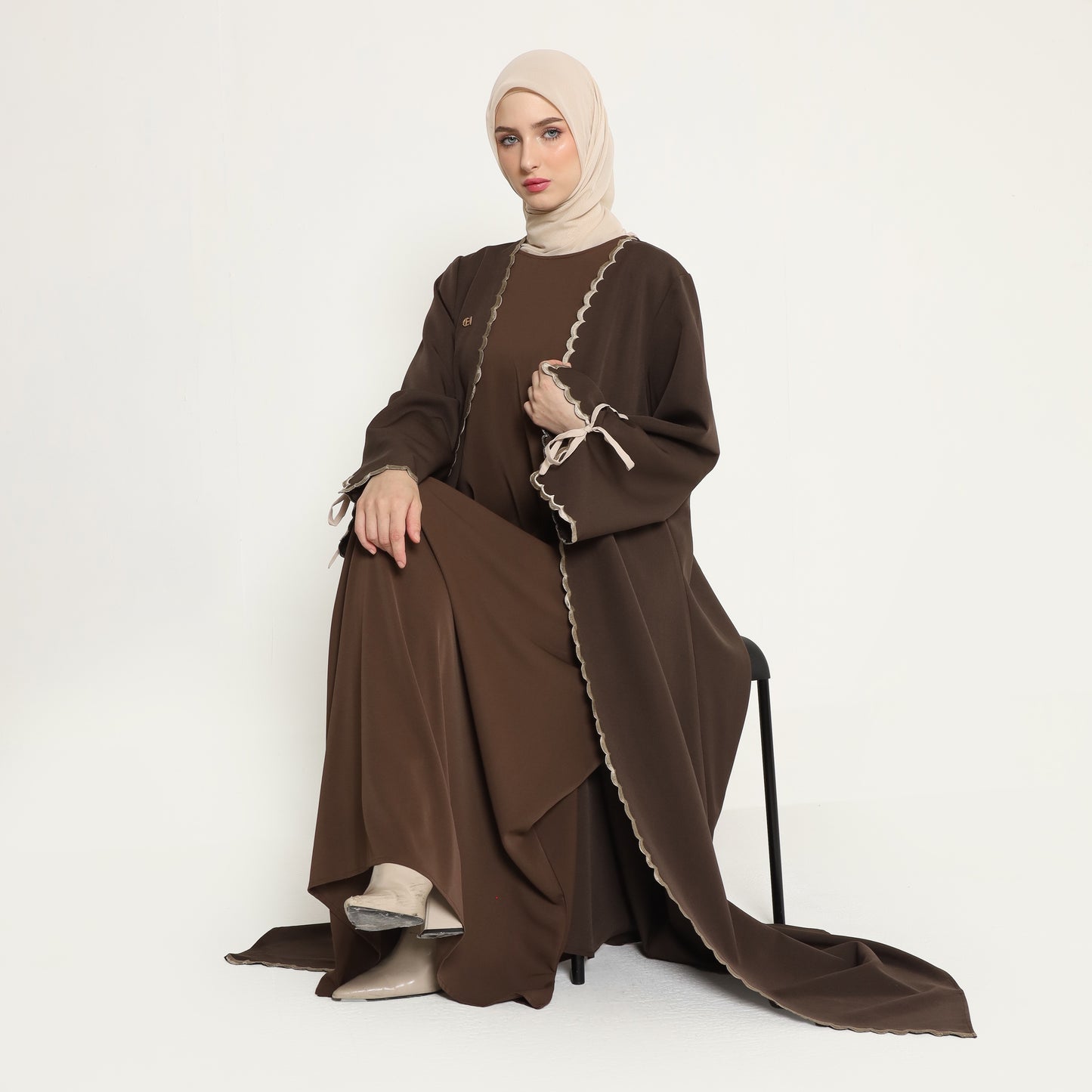 Chanté - Ozala Abaya Outer in Espresso